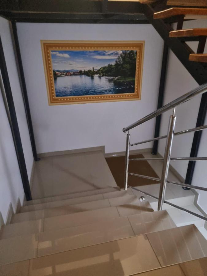 Motel Medium Bihać Extérieur photo